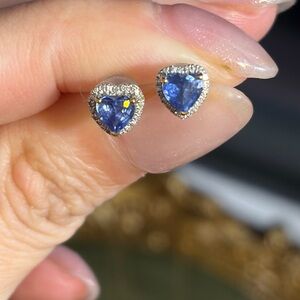 18K White Gold Heart Blue Sapphire & Diamond Stud Earrings
